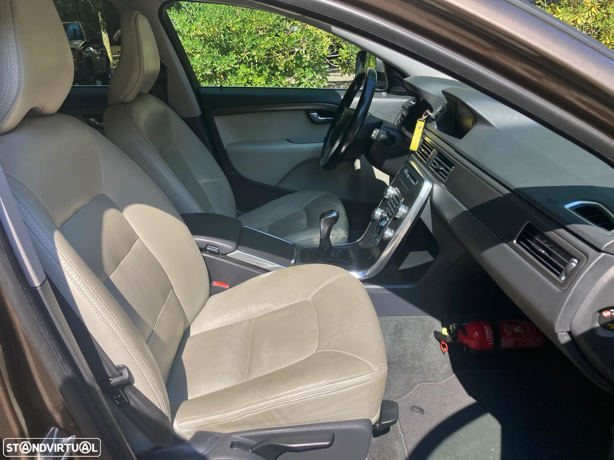 Volvo XC 70 2.0 D4 Summum - 16