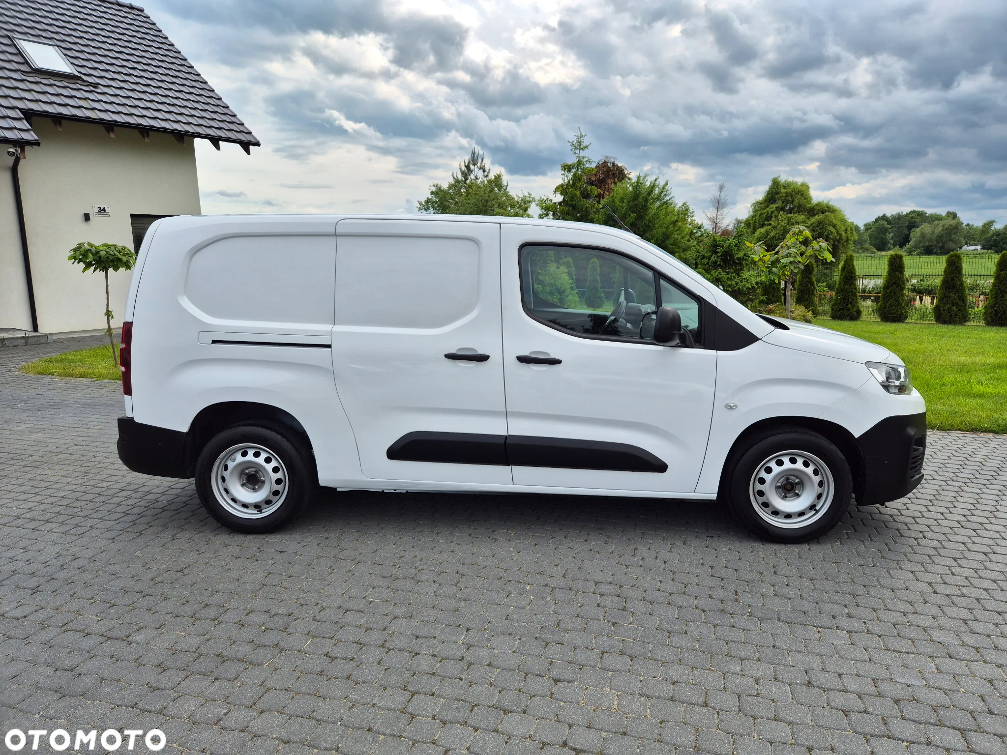 Citroën Berlingo XL BlueHDi 130 FEEL PACK - 25