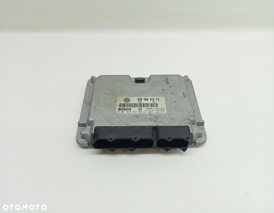 STEROWNIK SILNIKA PASSAT B5 1.9 TDI 038906018FG - 1
