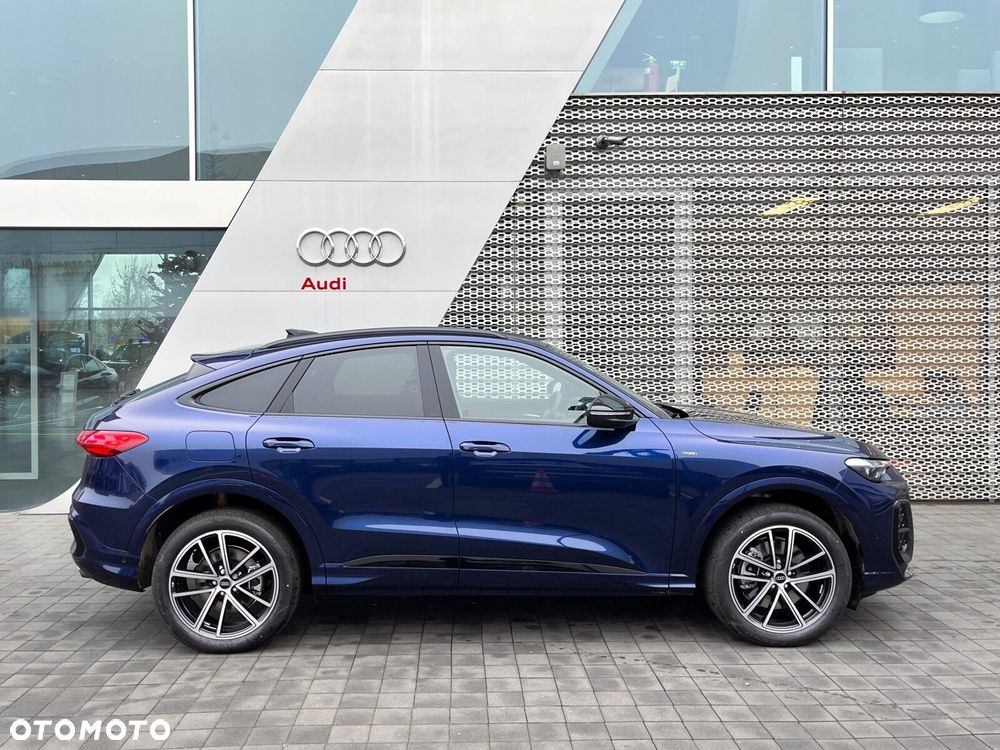 Audi Q5 Sportback - 1