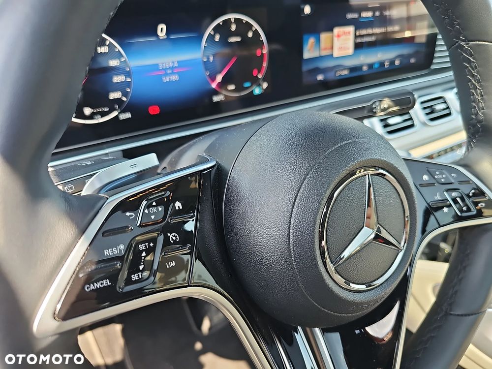 Mercedes-Benz GLE 300 d 4Matic 9G-TRONIC AMG Line Advanced Plus - 21