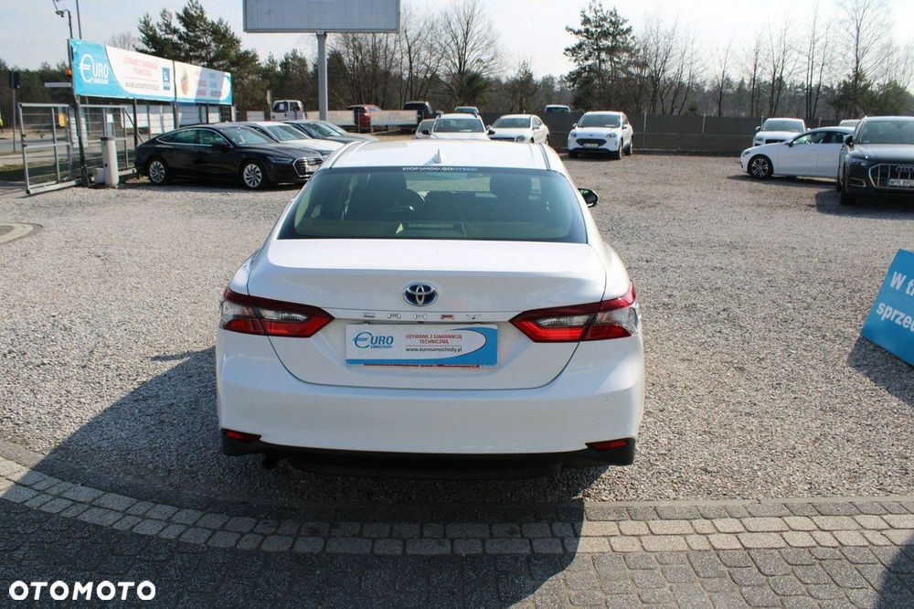 Toyota Camry - 8