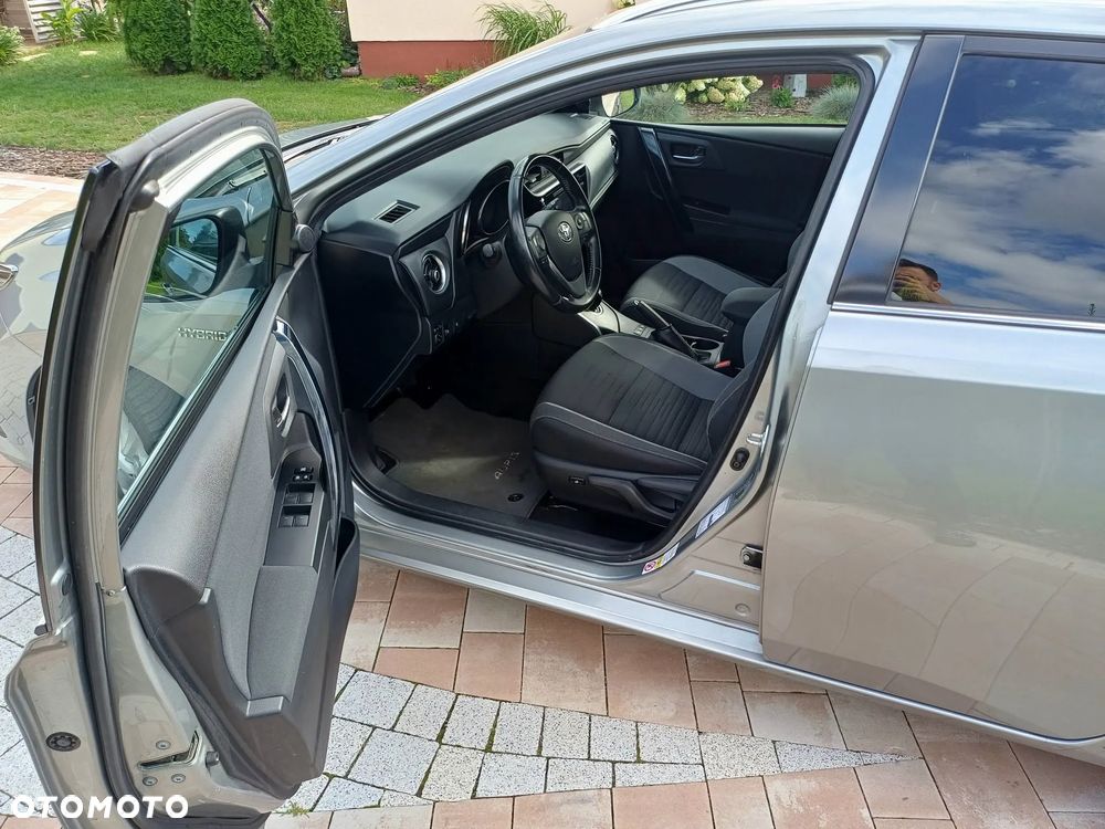 Toyota Auris 1.8 HSD Luna - 19