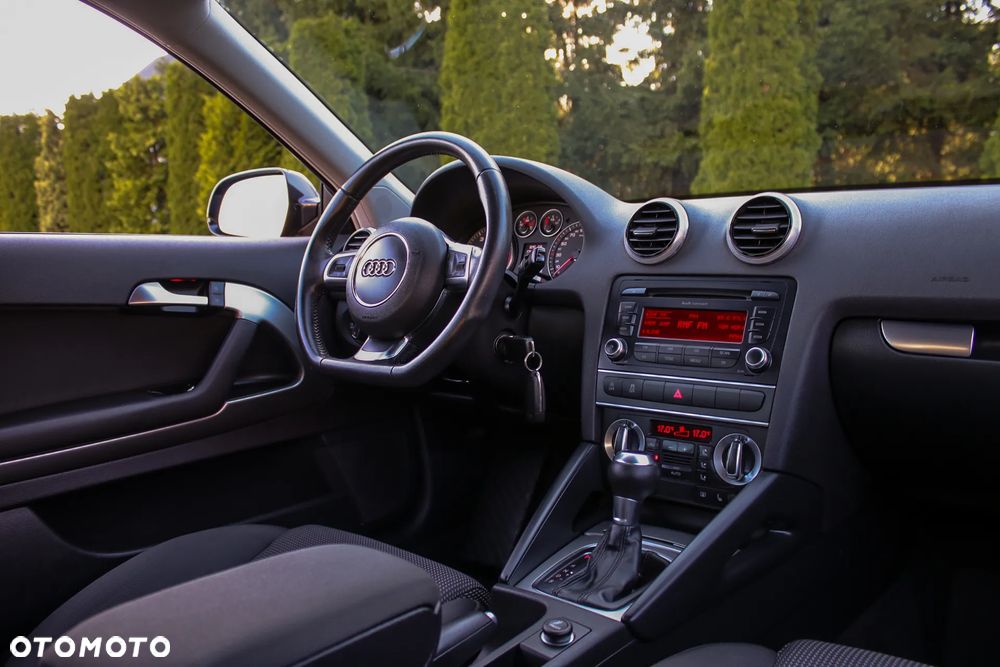 Audi A3 3-drzwiowe 1.4 TFSI S tronic S line Sportpaket - 36