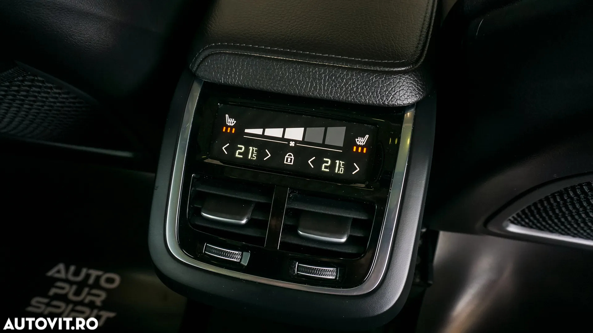 Volvo XC 60 D4 Geartronic Inscription - 31