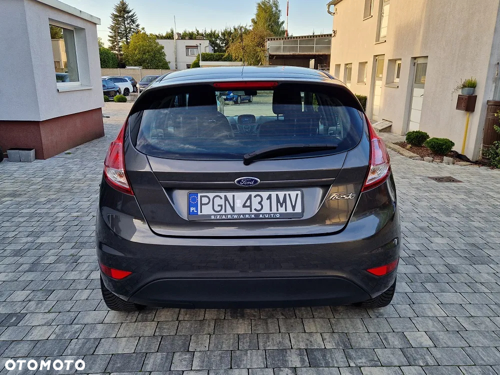 Ford Fiesta 1.5 TDCi Titanium - 4