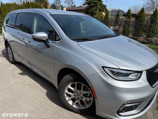 Chrysler Pacifica - 2