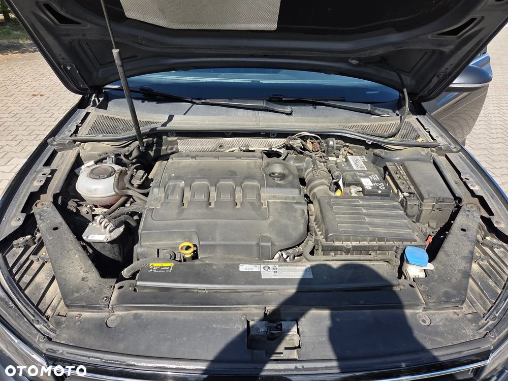 Volkswagen Passat 2.0 TDI SCR DSG Highline - 17