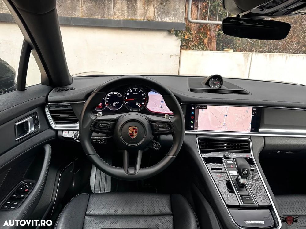 Porsche Panamera 4S Executive - 12