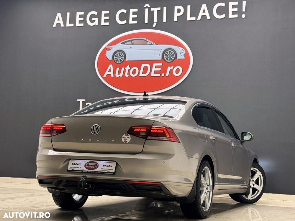 Volkswagen Passat - 4