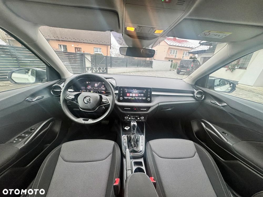 Skoda Fabia 1.0 TSI DSG Selection - 18