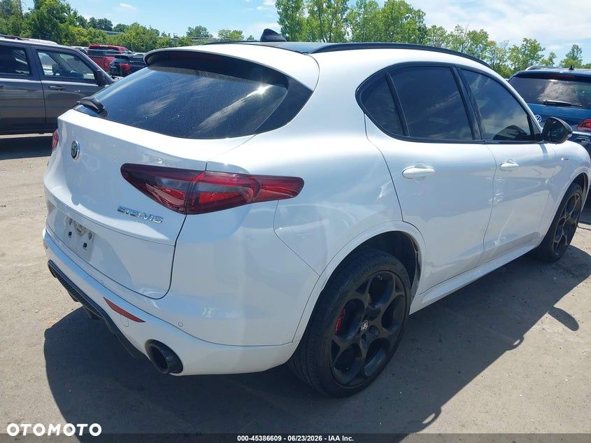 Alfa Romeo Stelvio 2.0 Turbo Veloce TI Q4 - 3