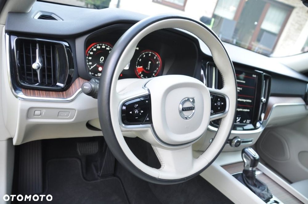 Volvo S60 T5 Drive-E Momentum - 15