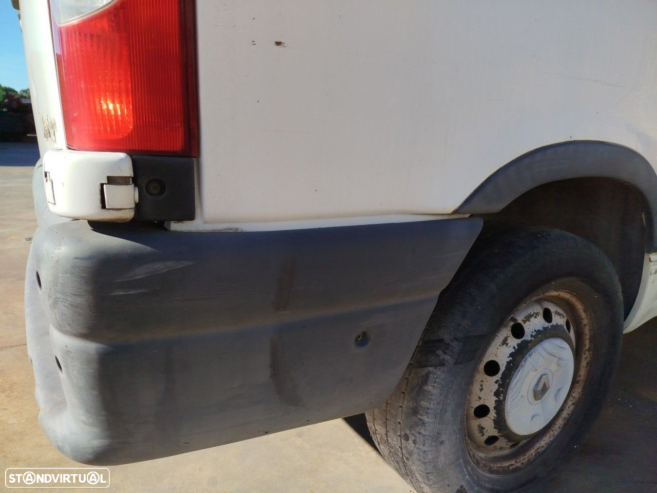 Pára-choques trás RENAULT Master II (FD) - 2