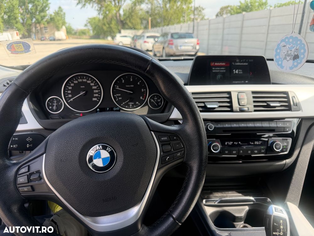 BMW Seria 3 320d Aut. - 11