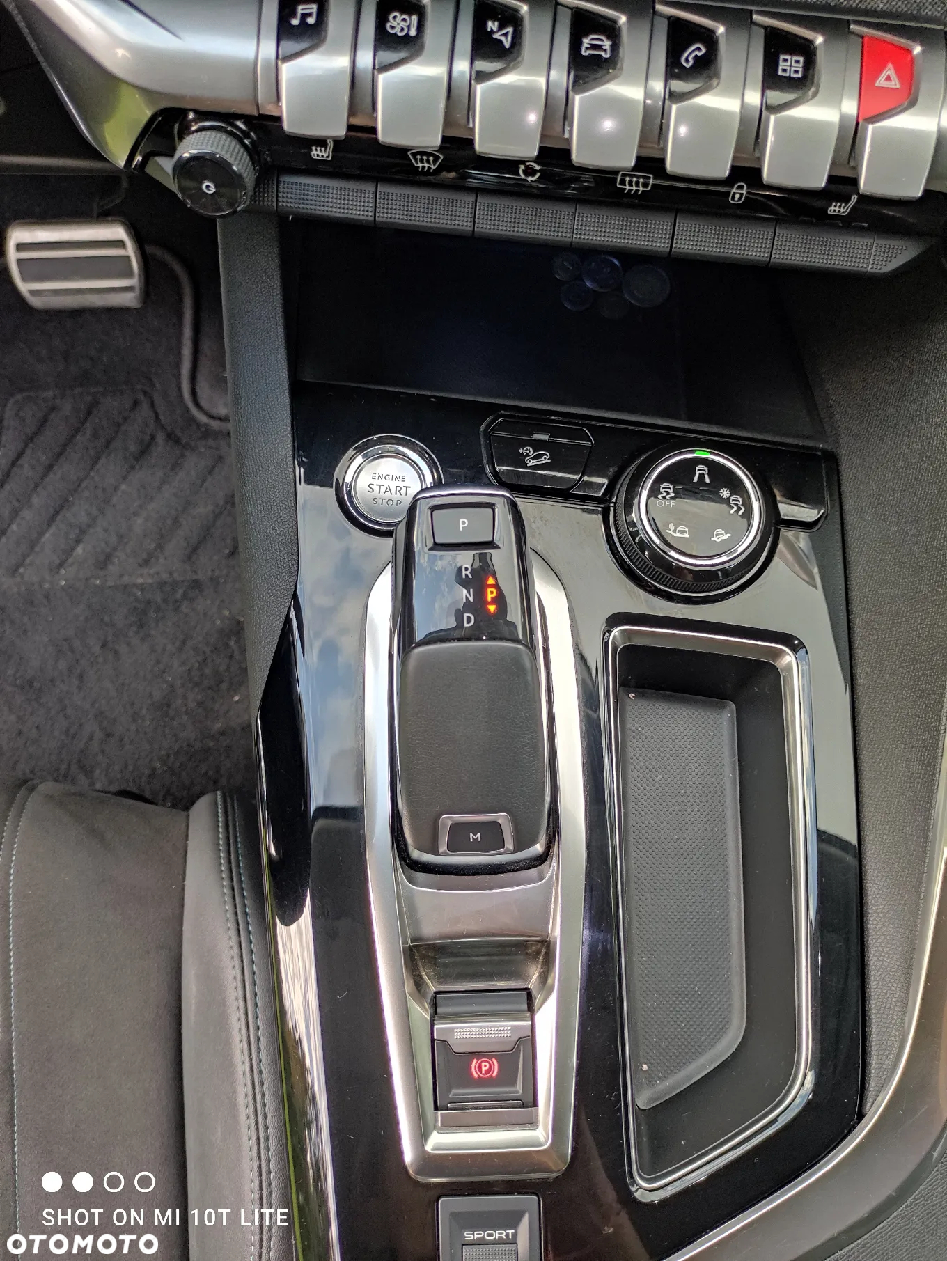 Peugeot 5008 PureTech 180 EAT8 Stop & Start Crossway - 26