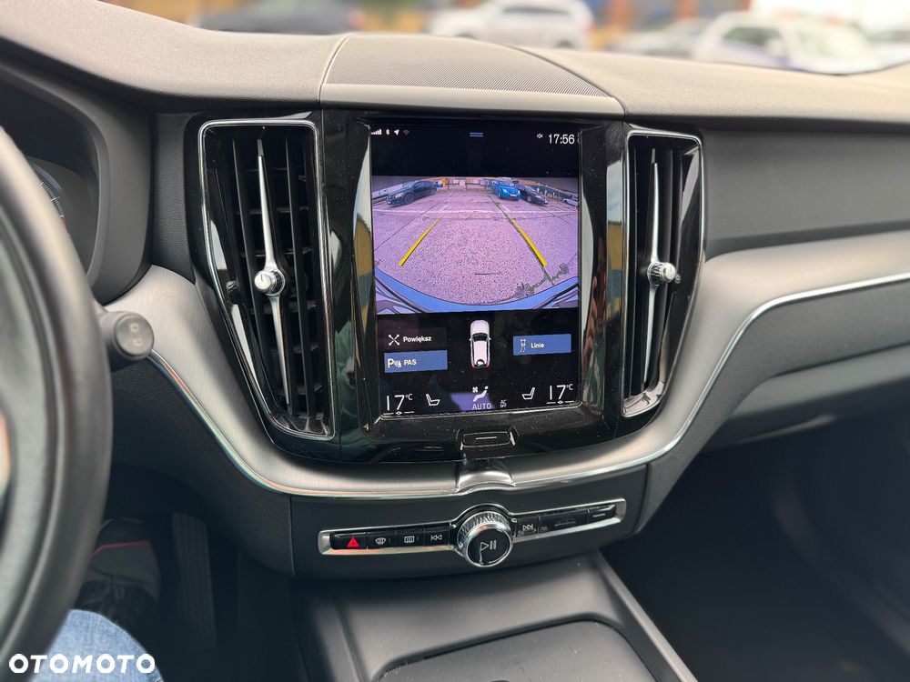 Volvo XC 60 B4 B Geartronic Momentum Pro - 11