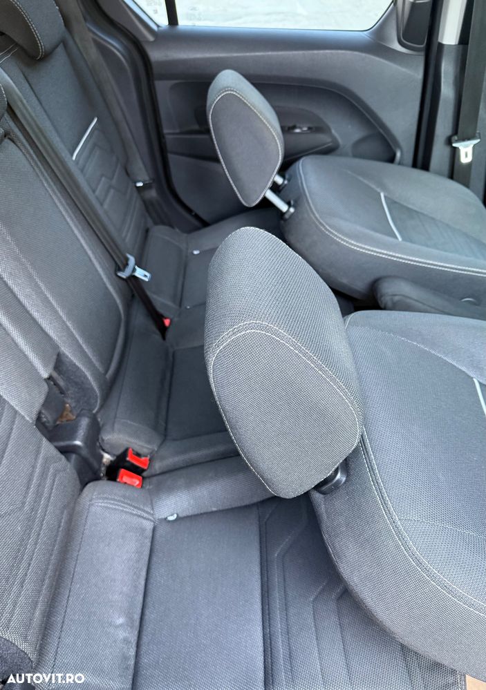 Ford Tourneo Connect 1.6 TDCi Titanium - 15