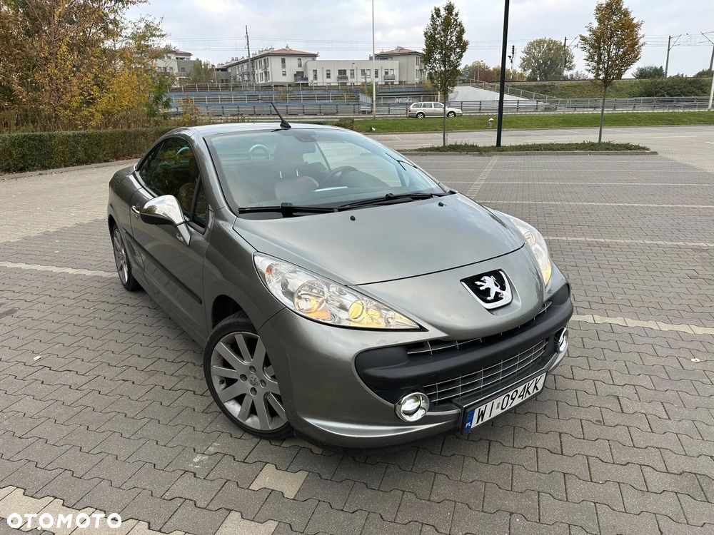 Peugeot 207 Cc 2007 photo 2