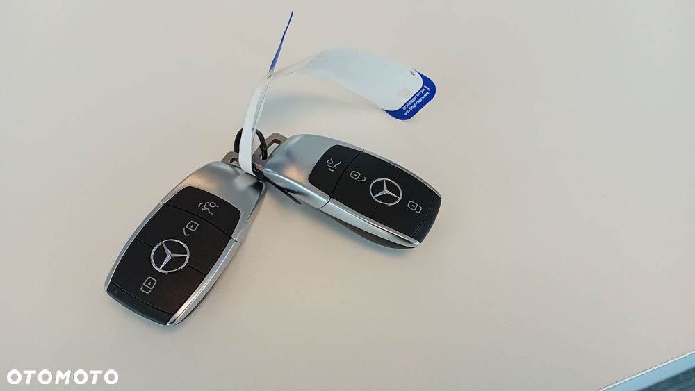 Mercedes-Benz CLA 200 d 4Matic 8G-DCT - 13