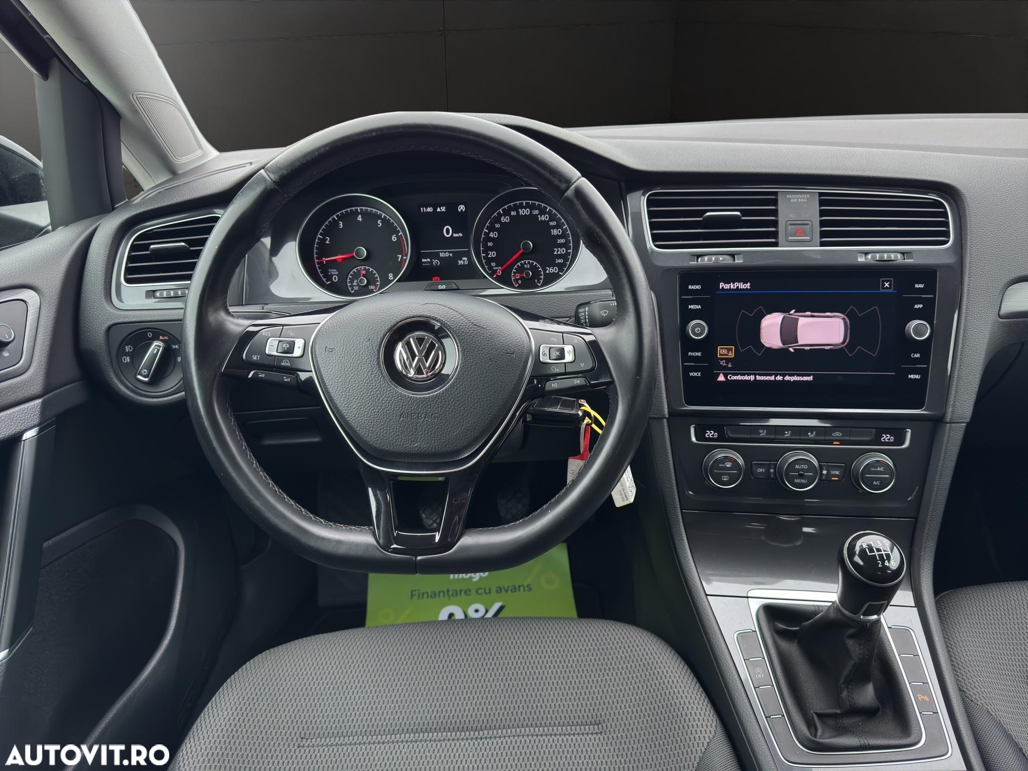 Volkswagen Golf 1.0 TSI (BlueMotion Technology) Comfortline - 8