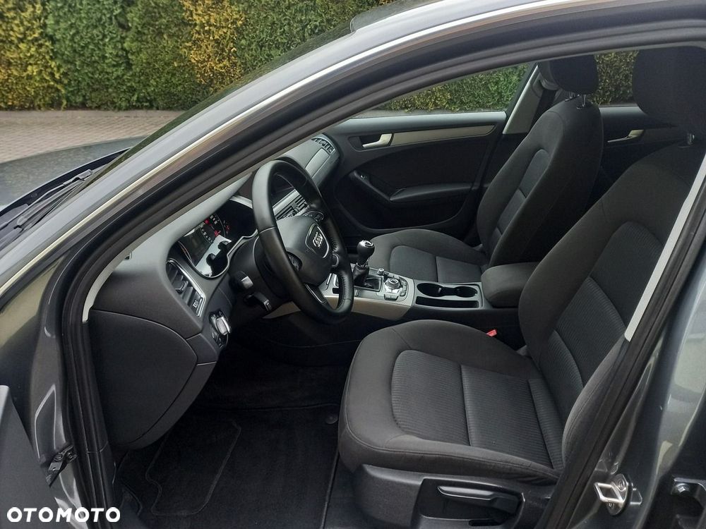 Audi A4 Avant - 31