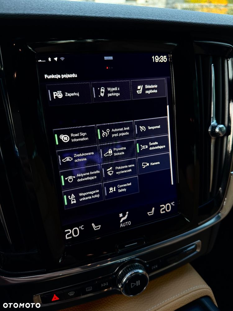 Volvo S90 D4 Geartronic Momentum Pro - 34