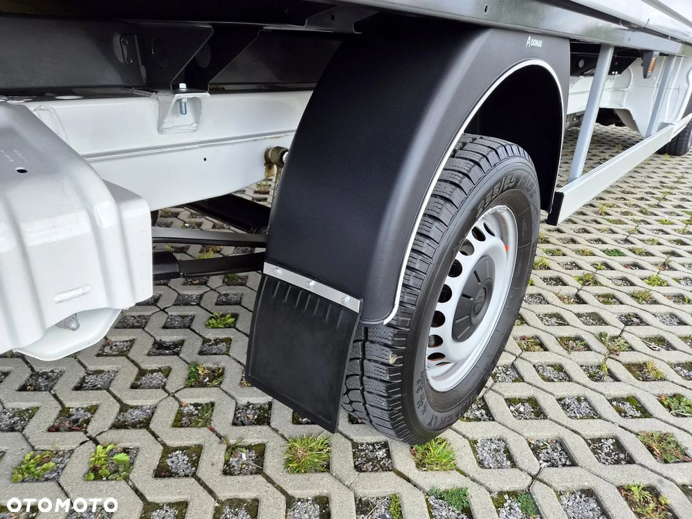 Volkswagen Crafter - 25