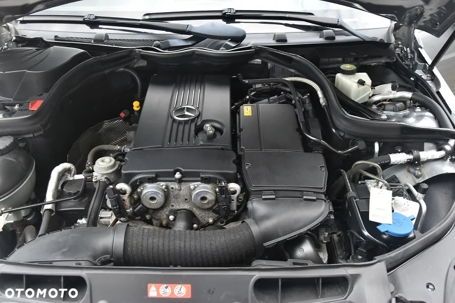 Mercedes-Benz Klasa C 200 T Kompressor Automatik Avantgarde - 27
