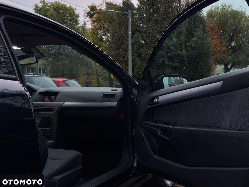 Opel Astra 1.6 Cosmo - 17