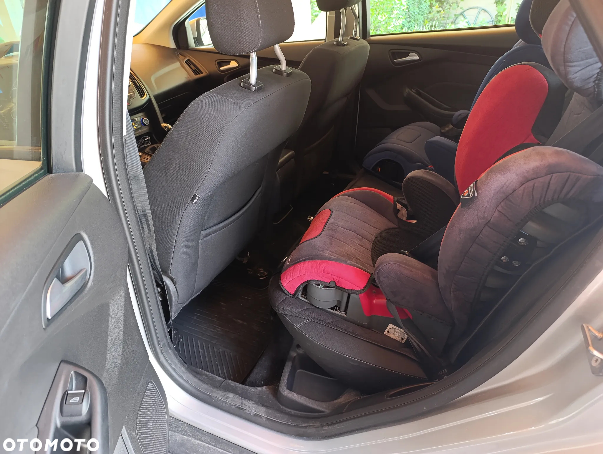Ford Focus 1.5 TDCi SYNC Edition - 11