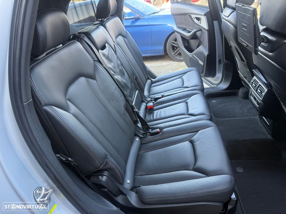 Audi Q7 3.0 TDI e-tron quattro S-line Tiptronic - 30