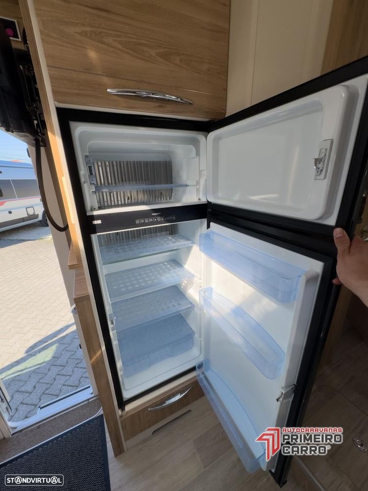 Bavaria Style I740 c.central e basculante - 15