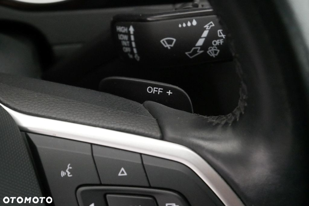 Volkswagen Passat 2.0 TSI Business DSG - 26