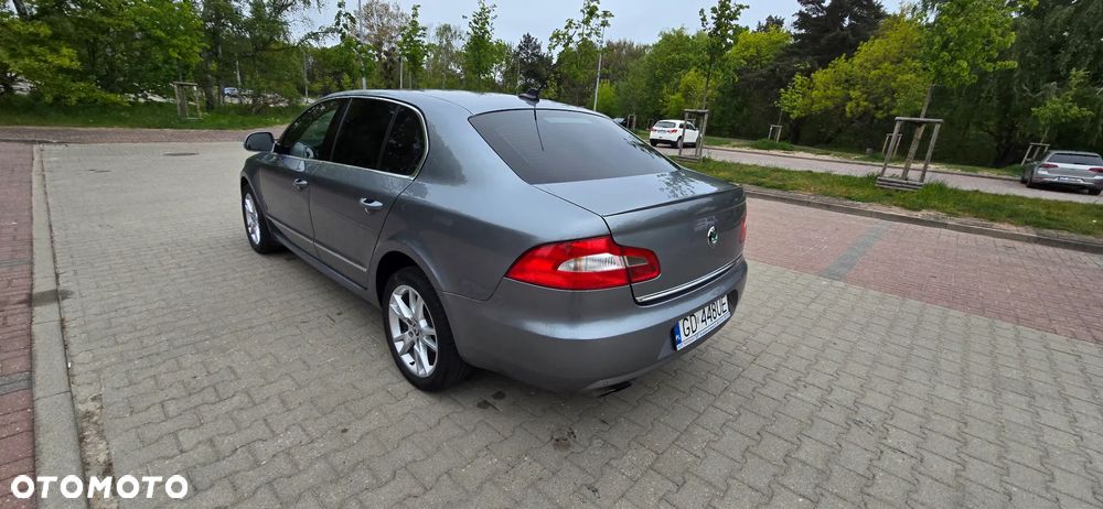 Skoda Superb 2.0 TDI Comfort - 11