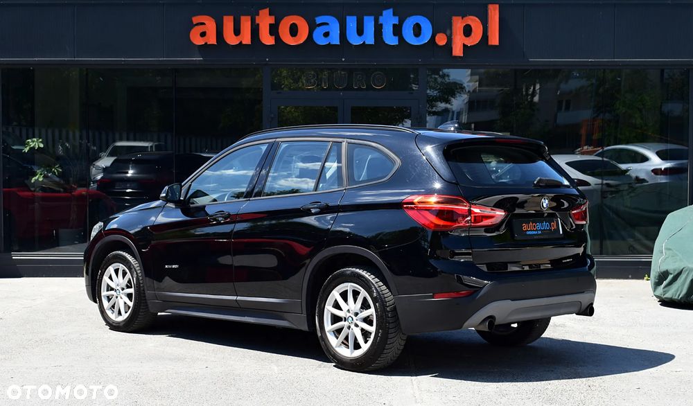 BMW X1 xDrive20i Advantage - 25