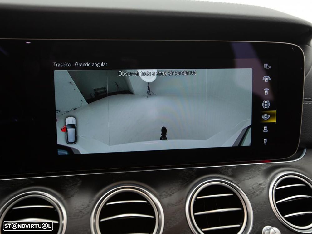 Mercedes-Benz E 300 de 4Matic 9G-TRONIC AMG Line - 39