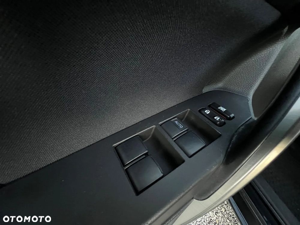 Toyota Auris 1.6 Dynamic - 20