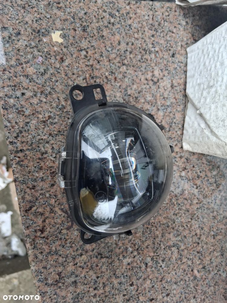 Prawy halogen led VOLVO S90 V90 2021- XC40 c40 2023-24 32365035