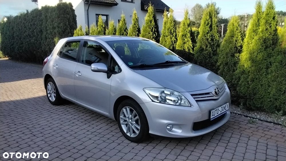 Toyota Auris 1.6 Life+ - 10
