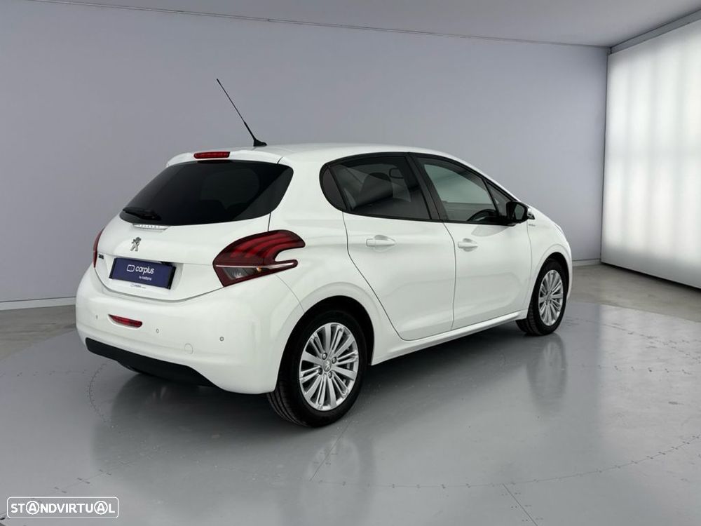Peugeot 208 1.2 PureTech Allure - 31