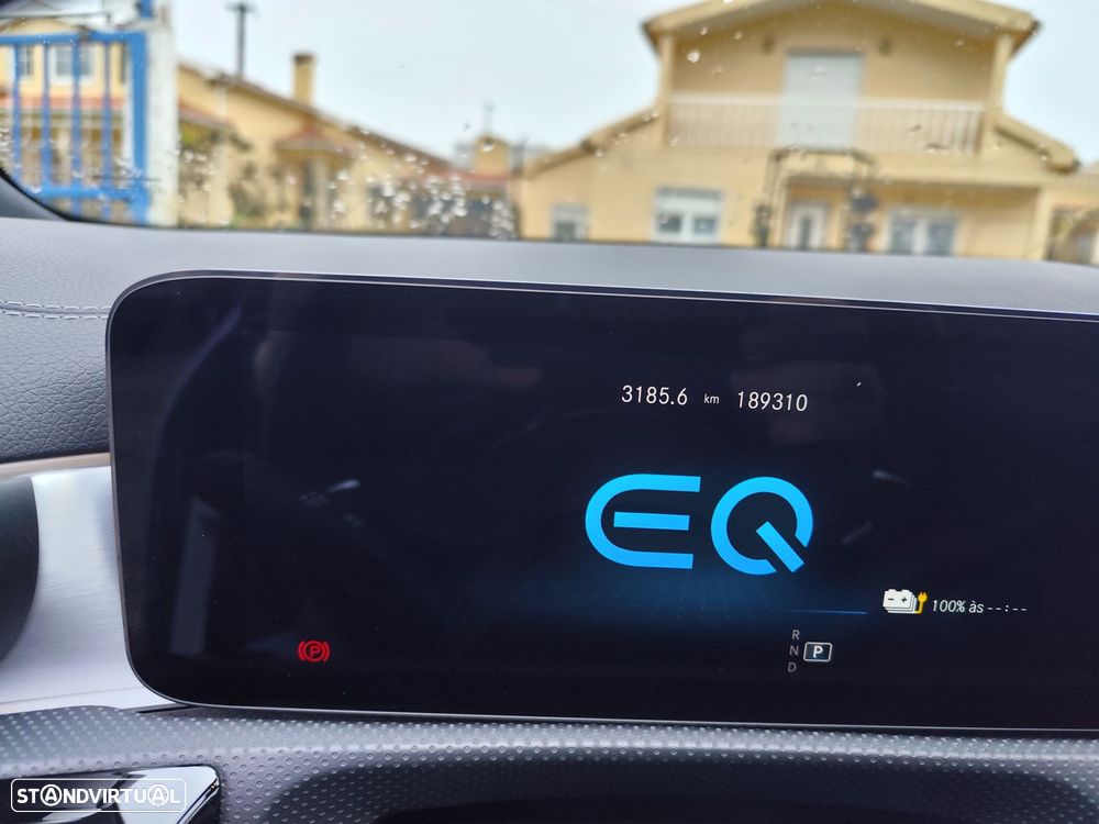 Mercedes-Benz CLA 250 e Shooting Brake AMG Line - 21