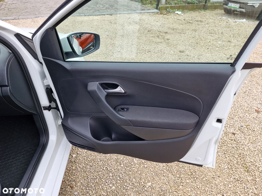 Volkswagen Polo - 21