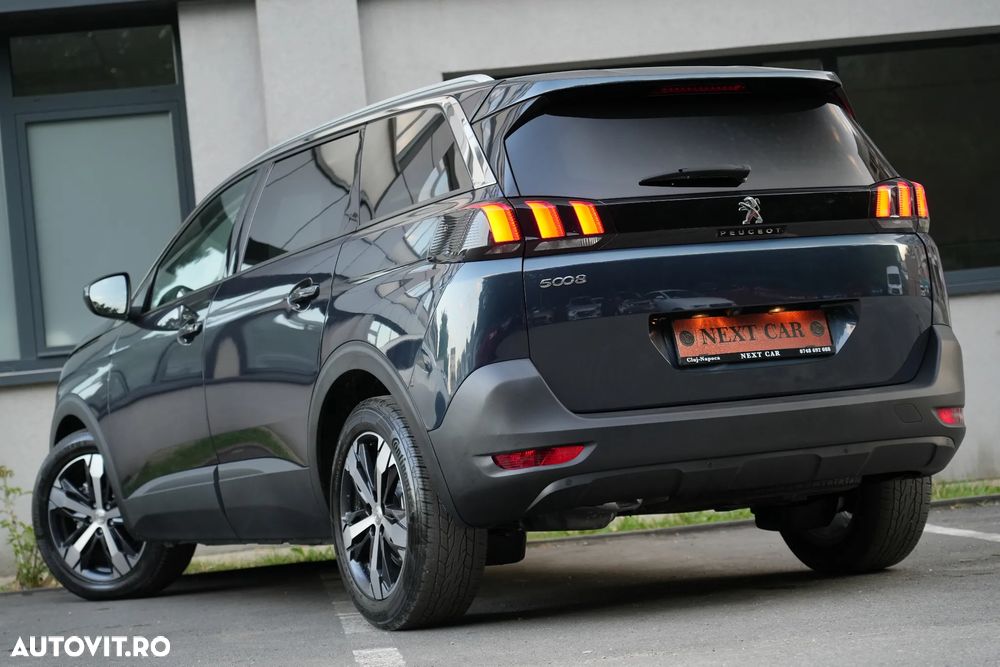Peugeot 5008 - 5