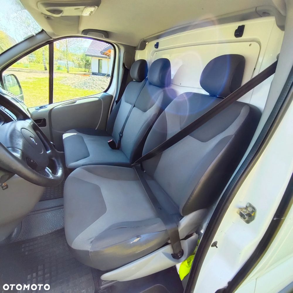 Renault Trafic - 12