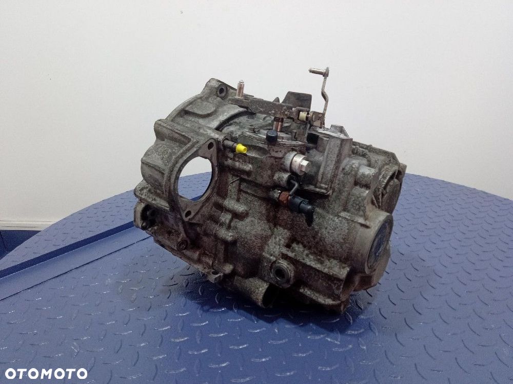 AUDI A3 8P 04-08 2.0 TDI 140KM SKRZYNIA BIEGÓW MANUALNA HDV - 4