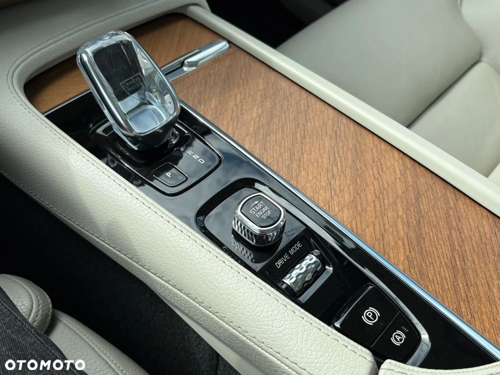 Volvo XC 90 B5 D AWD Inscription - 16