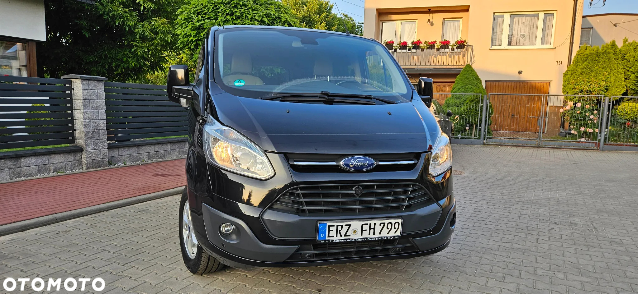 Ford Tourneo Custom 300 L2H1 VA Limited - 2