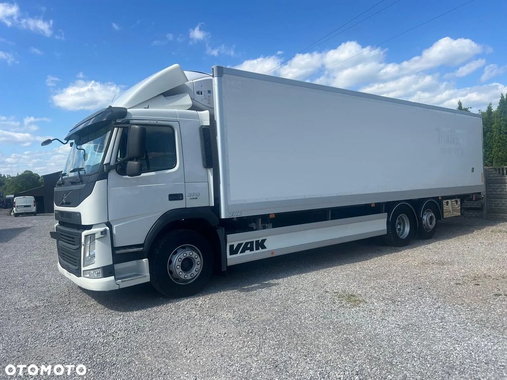 Volvo FM 370 / 6x2 / Chłodnia / Winda / - 2