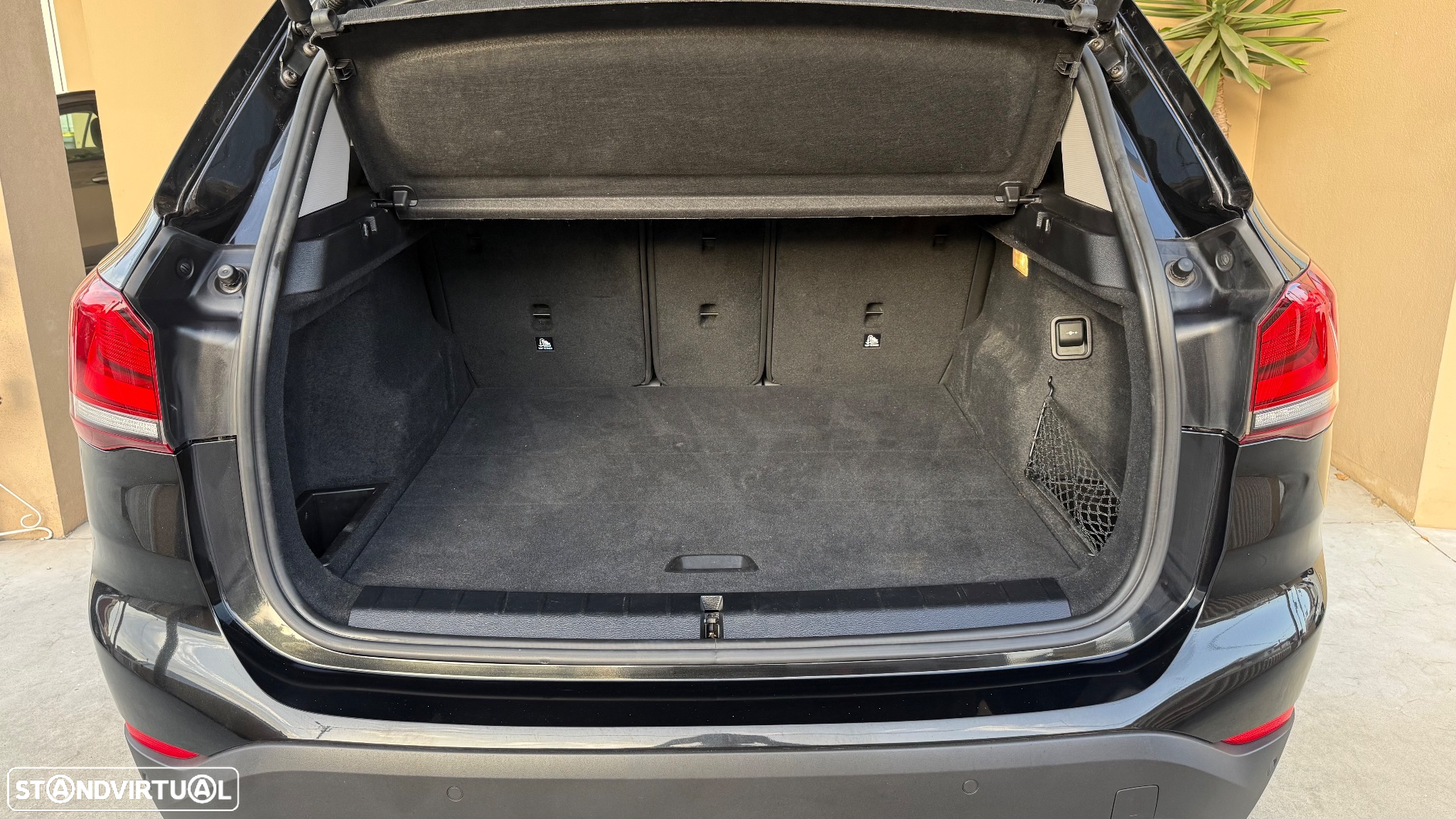BMW X1 16 d sDrive Line Sport - 28